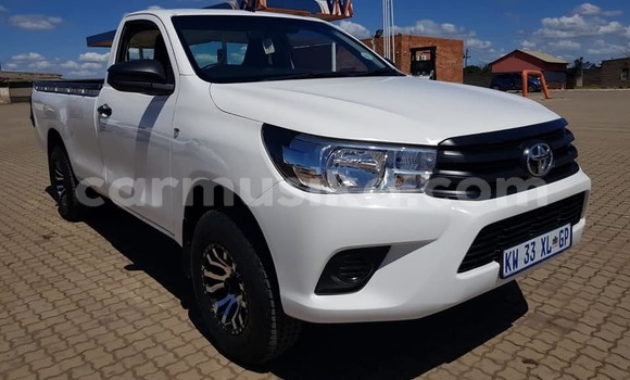 Acheter Occasion Voiture Toyota Hilux Blanc à Beitbridge, Matabeleland South Acheter Occasion Voiture Toyota Hilux Blanc à Beitbridge, Matabeleland South
