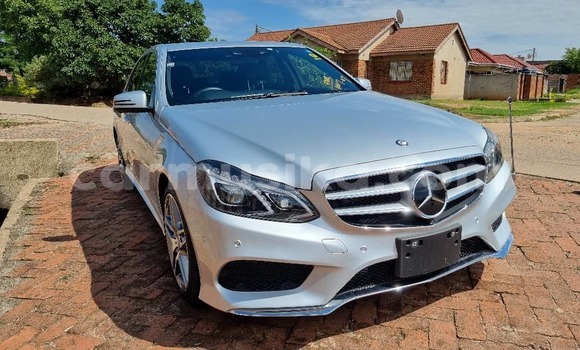 Acheter Neuf Voiture Mercedes-Benz E-Classe Gris à Harare, Harare Acheter Neuf Voiture Mercedes-Benz E-Classe Gris à Harare, Harare