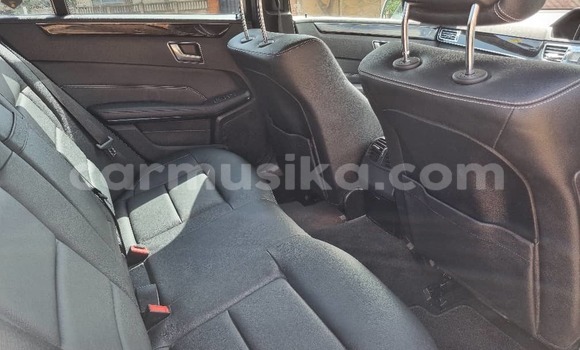 Acheter Neuf Voiture Mercedes-Benz E-Classe Gris à Harare, Harare Acheter Neuf Voiture Mercedes-Benz E-Classe Gris à Harare, Harare