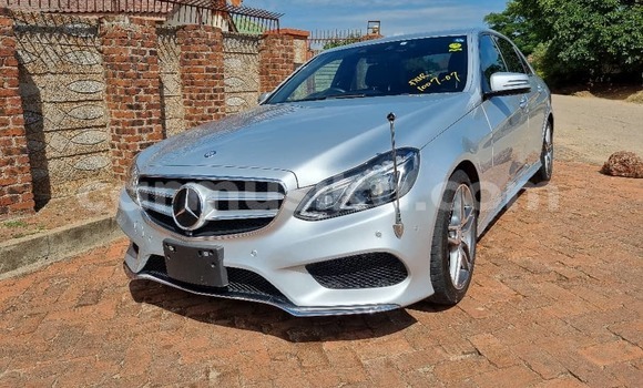 Tenga Tsaru MercedesâBenz EâClass Sirivha Mota in Harare in Harare Tenga Tsaru MercedesâBenz EâClass Sirivha Mota in Harare in Harare