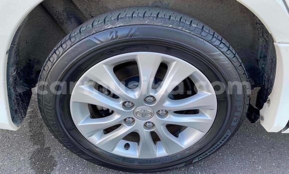 Tenga Tsaru Toyota Voxy Chena Mota in Beitbridge in Matabeleland South Tenga Tsaru Toyota Voxy Chena Mota in Beitbridge in Matabeleland South