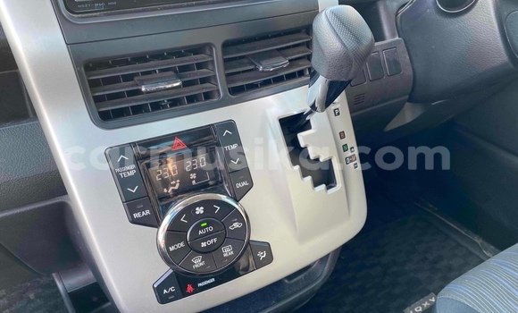 Tenga Tsaru Toyota Voxy Chena Mota in Beitbridge in Matabeleland South Tenga Tsaru Toyota Voxy Chena Mota in Beitbridge in Matabeleland South