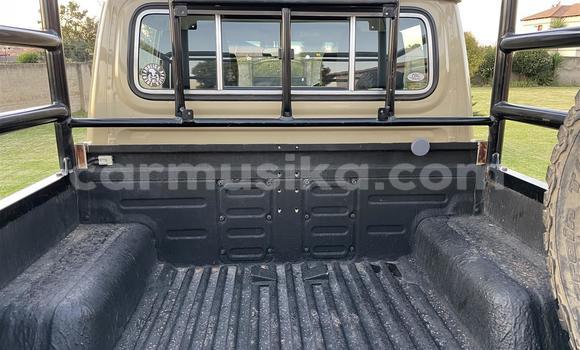 Tenga Tsaru Toyota Land Cruiser Beige Mota in Beitbridge in Matabeleland South Tenga Tsaru Toyota Land Cruiser Beige Mota in Beitbridge in Matabeleland South