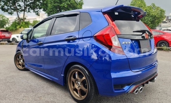 Buy Used Honda Fit Blue Car in Beitbridge in Matabeleland South Buy Used Honda Fit Blue Car in Beitbridge in Matabeleland South
