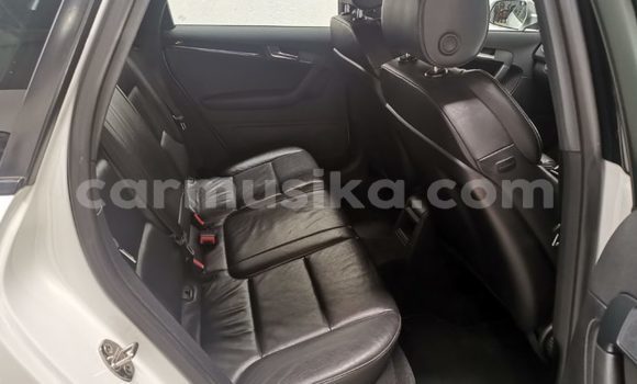 Acheter Occasion Voiture Audi RS3 Blanc à Beitbridge, Matabeleland South Acheter Occasion Voiture Audi RS3 Blanc à Beitbridge, Matabeleland South