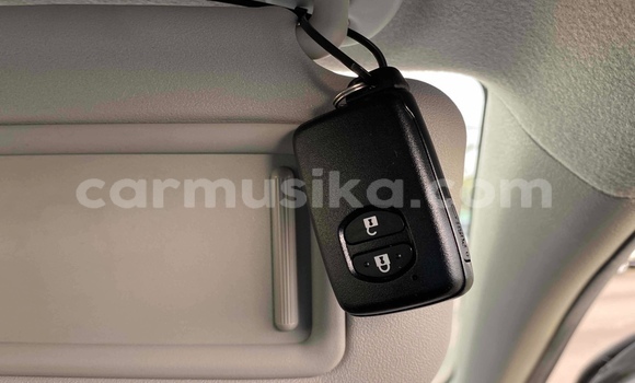 Acheter Occasion Voiture Toyota Vitz Gris à Beitbridge, Matabeleland South Acheter Occasion Voiture Toyota Vitz Gris à Beitbridge, Matabeleland South