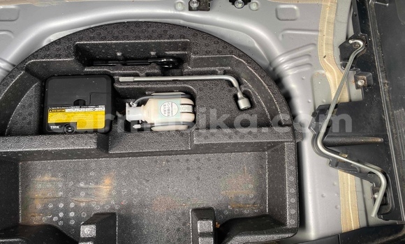 Acheter Occasion Voiture Toyota Vitz Gris à Beitbridge, Matabeleland South Acheter Occasion Voiture Toyota Vitz Gris à Beitbridge, Matabeleland South