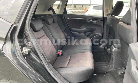 Acheter Occasion Voiture Honda Fit Noir à Beitbridge, Matabeleland South Acheter Occasion Voiture Honda Fit Noir à Beitbridge, Matabeleland South