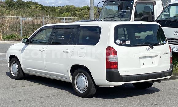 Acheter Occasion Voiture Toyota Probox Blanc à Beitbridge, Matabeleland South Acheter Occasion Voiture Toyota Probox Blanc à Beitbridge, Matabeleland South