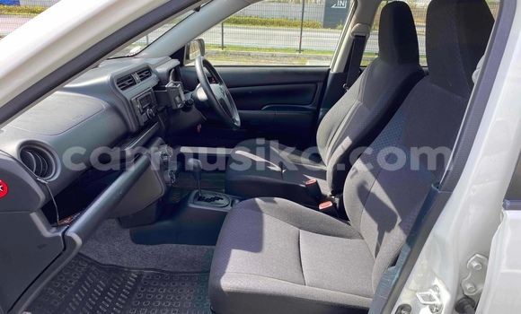 Acheter Occasion Voiture Toyota Probox Blanc à Beitbridge, Matabeleland South Acheter Occasion Voiture Toyota Probox Blanc à Beitbridge, Matabeleland South