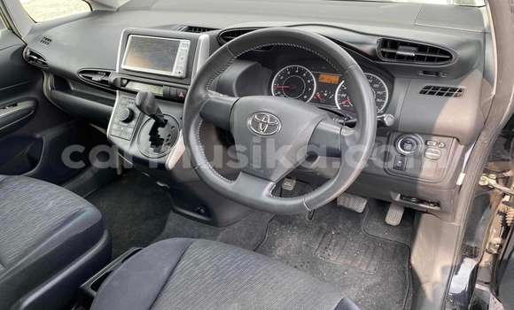 Tenga Tsaru Toyota Wish Nhema Mota in Beitbridge in Matabeleland South Tenga Tsaru Toyota Wish Nhema Mota in Beitbridge in Matabeleland South