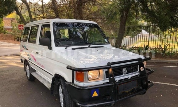 Tenga Tsaru Toyota Venza Chena Mota in Beitbridge in Matabeleland South Tenga Tsaru Toyota Venza Chena Mota in Beitbridge in Matabeleland South