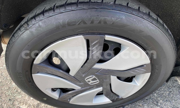 Acheter Occasion Voiture Honda Fit Blanc à Beitbridge, Matabeleland South Acheter Occasion Voiture Honda Fit Blanc à Beitbridge, Matabeleland South