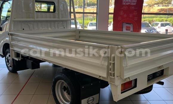 Acheter Occasion Voiture Toyota Dyna Blanc à Beitbridge, Matabeleland South Acheter Occasion Voiture Toyota Dyna Blanc à Beitbridge, Matabeleland South