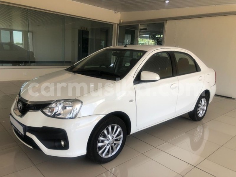 Big with watermark toyota etios matabeleland south beitbridge 32244