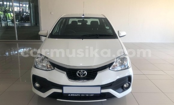 Buy Used Toyota Etios White Car in Beitbridge in Matabeleland South Buy Used Toyota Etios White Car in Beitbridge in Matabeleland South