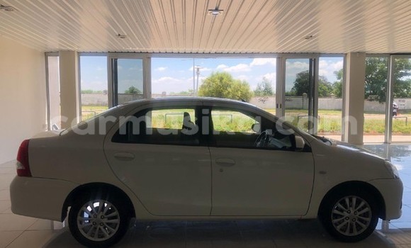 Buy Used Toyota Etios White Car in Beitbridge in Matabeleland South Buy Used Toyota Etios White Car in Beitbridge in Matabeleland South
