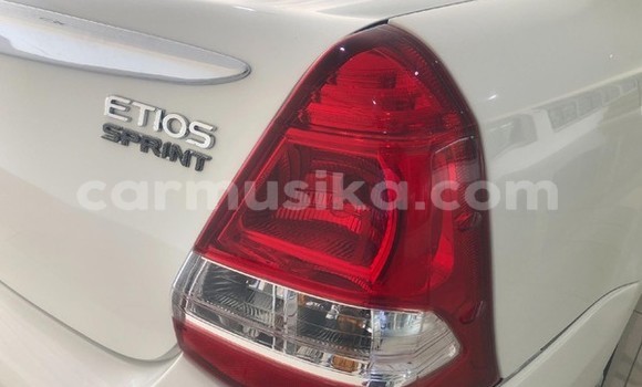 Buy Used Toyota Etios White Car in Beitbridge in Matabeleland South Buy Used Toyota Etios White Car in Beitbridge in Matabeleland South