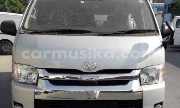 Acheter Occasion Voiture Toyota Hiace Gris à Beitbridge, Matabeleland South Acheter Occasion Voiture Toyota Hiace Gris à Beitbridge, Matabeleland South