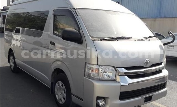 Acheter Occasion Voiture Toyota Hiace Gris à Beitbridge, Matabeleland South Acheter Occasion Voiture Toyota Hiace Gris à Beitbridge, Matabeleland South