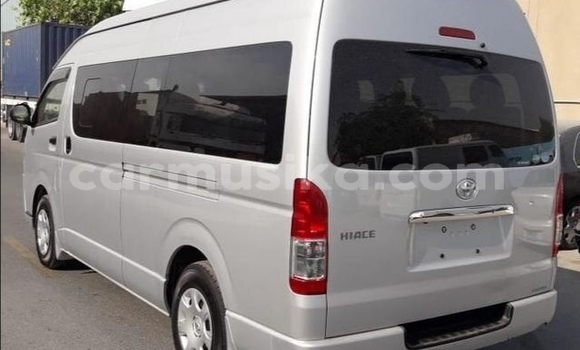 Acheter Occasion Voiture Toyota Hiace Gris à Beitbridge, Matabeleland South Acheter Occasion Voiture Toyota Hiace Gris à Beitbridge, Matabeleland South