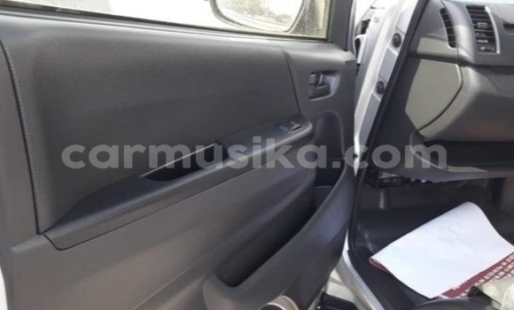 Acheter Occasion Voiture Toyota Hiace Gris à Beitbridge, Matabeleland South Acheter Occasion Voiture Toyota Hiace Gris à Beitbridge, Matabeleland South