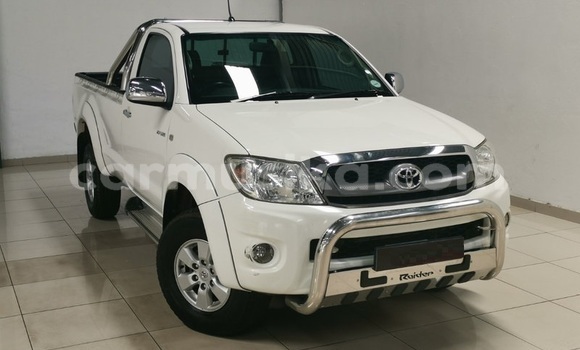 Acheter Occasion Voiture Toyota Hilux Blanc à Beitbridge, Matabeleland South Acheter Occasion Voiture Toyota Hilux Blanc à Beitbridge, Matabeleland South