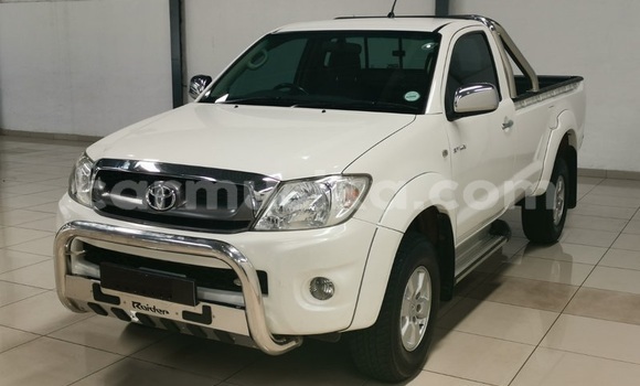 Acheter Occasion Voiture Toyota Hilux Blanc à Beitbridge, Matabeleland South Acheter Occasion Voiture Toyota Hilux Blanc à Beitbridge, Matabeleland South