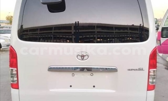 Acheter Occasion Voiture Toyota Hiace Gris à Beitbridge, Matabeleland South Acheter Occasion Voiture Toyota Hiace Gris à Beitbridge, Matabeleland South