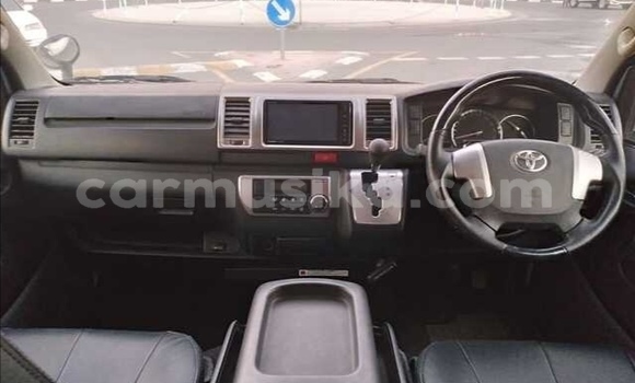 Acheter Occasion Voiture Toyota Hiace Gris à Beitbridge, Matabeleland South Acheter Occasion Voiture Toyota Hiace Gris à Beitbridge, Matabeleland South