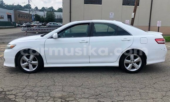 Acheter Occasion Voiture Toyota Corolla Blanc à Beitbridge, Matabeleland South Acheter Occasion Voiture Toyota Corolla Blanc à Beitbridge, Matabeleland South