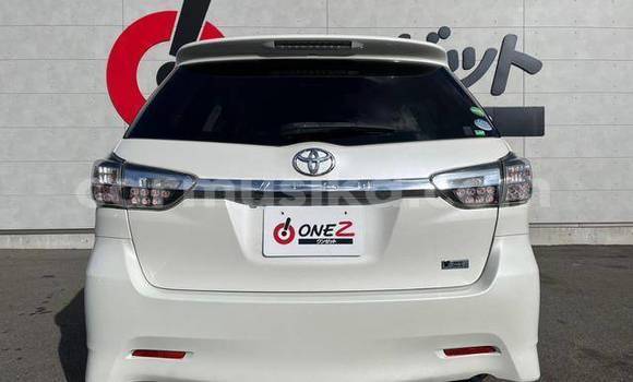 Acheter Occasion Voiture Toyota Wish Blanc à Beitbridge, Matabeleland South Acheter Occasion Voiture Toyota Wish Blanc à Beitbridge, Matabeleland South