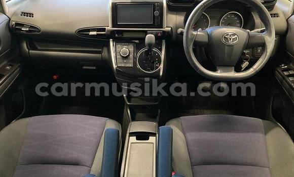 Acheter Occasion Voiture Toyota Wish Blanc à Beitbridge, Matabeleland South Acheter Occasion Voiture Toyota Wish Blanc à Beitbridge, Matabeleland South