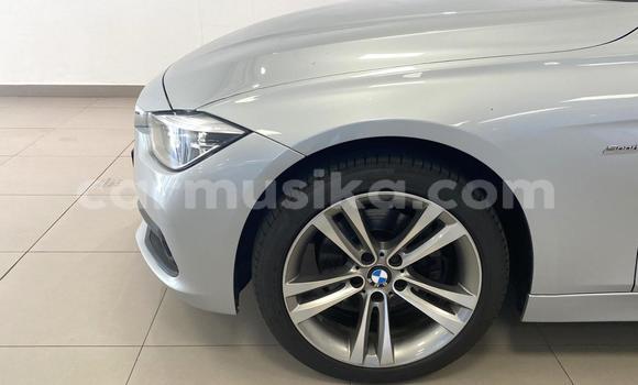 Tenga Tsaru BMW 3–Series Sirivha Mota in Beitbridge in Matabeleland South Tenga Tsaru BMW 3–Series Sirivha Mota in Beitbridge in Matabeleland South