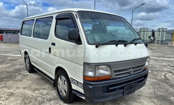 Nunua Ilio tumika Toyota Hiace Nyeupe Gari ndani ya Beitbridge nchini Matabeleland Kusini