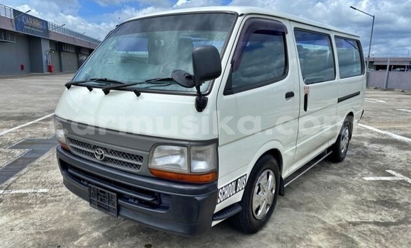 Nunua Ilio tumika Toyota Hiace Nyeupe Gari ndani ya Beitbridge nchini Matabeleland Kusini Nunua Ilio tumika Toyota Hiace Nyeupe Gari ndani ya Beitbridge nchini Matabeleland Kusini