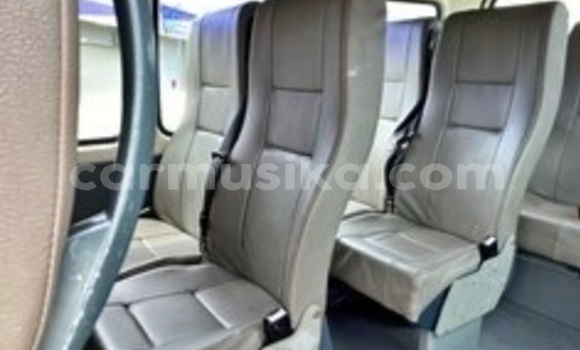 Nunua Ilio tumika Toyota Hiace Nyeupe Gari ndani ya Beitbridge nchini Matabeleland Kusini Nunua Ilio tumika Toyota Hiace Nyeupe Gari ndani ya Beitbridge nchini Matabeleland Kusini