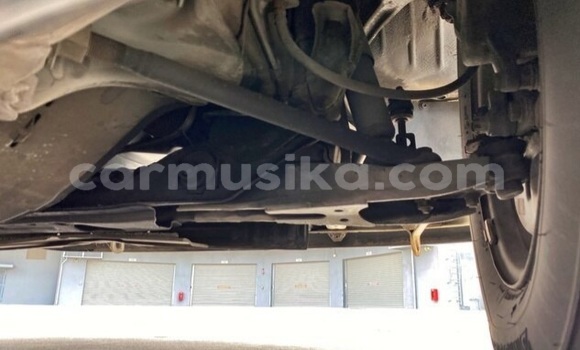 Nunua Ilio tumika Toyota Hiace Nyeupe Gari ndani ya Beitbridge nchini Matabeleland Kusini Nunua Ilio tumika Toyota Hiace Nyeupe Gari ndani ya Beitbridge nchini Matabeleland Kusini