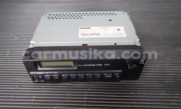 Tenga Tsaru Nissan NV350 Caravan Beige Mota in Beitbridge in Matabeleland South Tenga Tsaru Nissan NV350 Caravan Beige Mota in Beitbridge in Matabeleland South