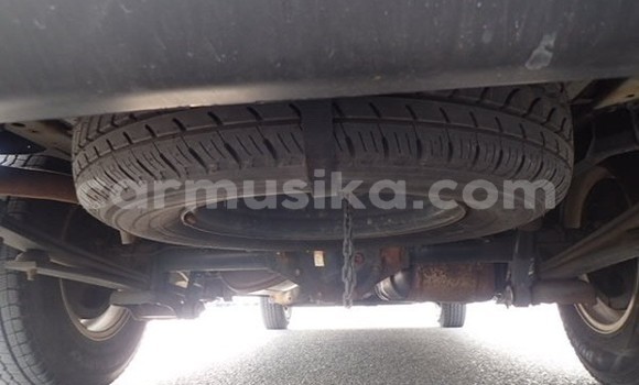 Tenga Tsaru Nissan NV350 Caravan Beige Mota in Beitbridge in Matabeleland South Tenga Tsaru Nissan NV350 Caravan Beige Mota in Beitbridge in Matabeleland South