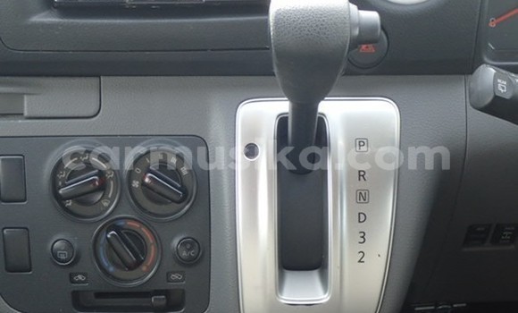 Tenga Tsaru Nissan NV350 Caravan Beige Mota in Beitbridge in Matabeleland South Tenga Tsaru Nissan NV350 Caravan Beige Mota in Beitbridge in Matabeleland South