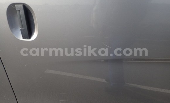 Tenga Tsaru Nissan NV350 Caravan Beige Mota in Beitbridge in Matabeleland South Tenga Tsaru Nissan NV350 Caravan Beige Mota in Beitbridge in Matabeleland South