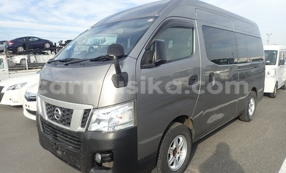 Tenga Tsaru Nissan NV350 Caravan Beige Mota in Beitbridge in Matabeleland South Tenga Tsaru Nissan NV350 Caravan Beige Mota in Beitbridge in Matabeleland South