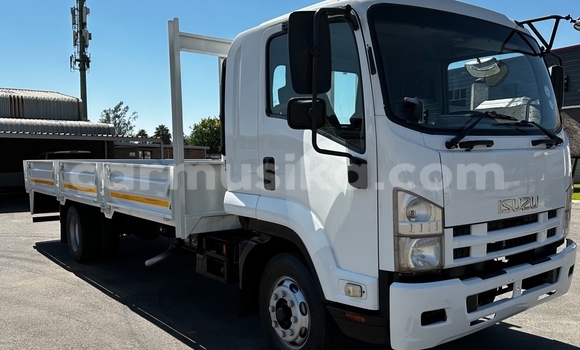 Tenga Tsaru Isuzu FTR 850 Chena Rori in Beitbridge in Matabeleland South Tenga Tsaru Isuzu FTR 850 Chena Rori in Beitbridge in Matabeleland South