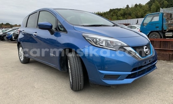 Nunua Ilio tumika Nissan Note Bluu Gari ndani ya Beitbridge nchini Matabeleland Kusini
