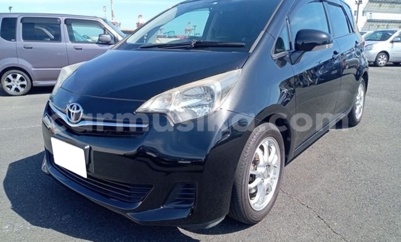 Tenga Tsaru Toyota Ractis Nhema Mota in Beitbridge in Matabeleland South