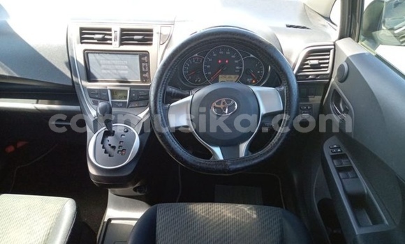 Acheter Occasion Voiture Toyota Ractis Noir à Beitbridge, Matabeleland South Acheter Occasion Voiture Toyota Ractis Noir à Beitbridge, Matabeleland South