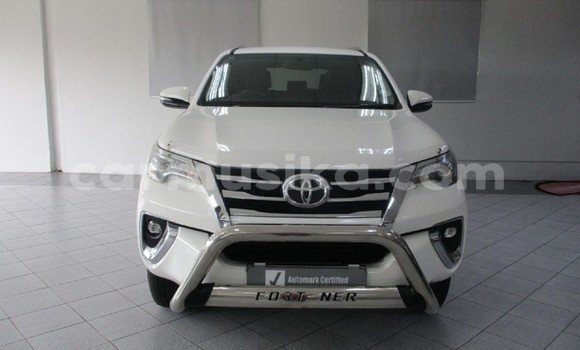 Tenga Tsaru Toyota Fortuner Chena Mota in Beitbridge in Matabeleland South Tenga Tsaru Toyota Fortuner Chena Mota in Beitbridge in Matabeleland South