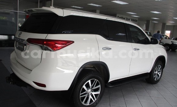 Tenga Tsaru Toyota Fortuner Chena Mota in Beitbridge in Matabeleland South Tenga Tsaru Toyota Fortuner Chena Mota in Beitbridge in Matabeleland South