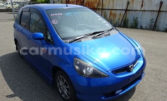Buy Used Honda Fit Blue Car in Beitbridge in Matabeleland South
